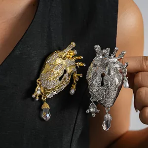 Exaggerated Anatomical Heart Brooch With Rhinestones Artificial Pearl Glass Pendant Western Metal Style Corsage For Women
