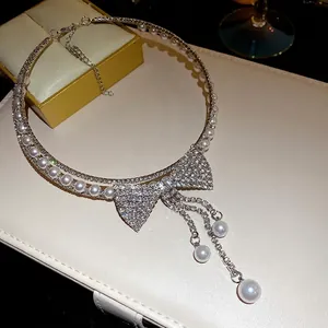 Elegant rhinestone pearl bowknot choker necklace for evening gala party dresses