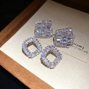 Boucles d'oreilles carrées vintage ornées de zircons cubiques scintillants pour femmes