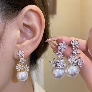 Elegant Zirconia Flower Artificial Pearl Drop Earrings With Silver Earring Post Light Luxury Fashion Jewelry For Women
