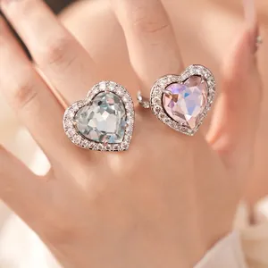 Elegant heart-shaped zircon open ring with sparkling pavé halo setting for women