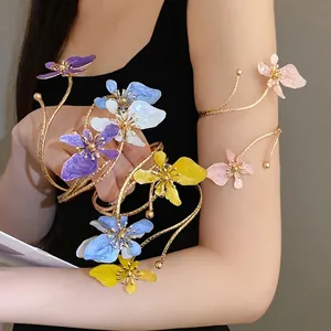 Bracelet de Bras Ouvert Fleur en Émail Métallique pour Femmes Élégant Bracelet Ajustable Or Argent Bijoux de Mode Cadeau