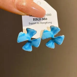Elegant blue drip oil flower stud earrings with silver needles for romantic women