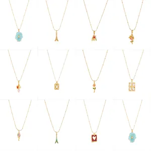 Set von 12 vergoldeten Edelstahl-Halsketten mit bunten Emaille-Anhängern für Damen