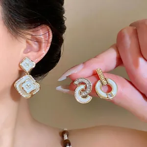 Pendientes de Botón Vintage Francés de Lujo en Nácar y Strass Para Mujeres Con Poste de Plata de Ley 925 Joyería Chapada en Oro