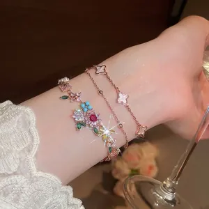 Pulsera de Cobre Chapado en Oro Real de 18K con Flores y Trébol para Mujer Estilo Pastoral Romántico Dulce con Diamantes de Imitación y Perla Artificial Joyería de Moda