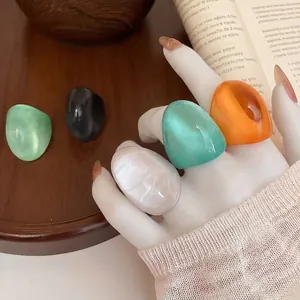 European American Fashion Candy Color Resin Ring Exaggerated Chunky Plain Circle Ring For Women Minimalist Versatile Finger Ring Jewelry