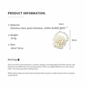 Specifiche del prodotto con dimensioni e materiali della collana di perle con fiori