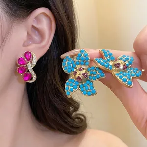 Vintage Alloy Glass Rhinestone Flower Stud Earrings With Silver Earring Post For Women Luxurious Gold Fuchsia Floral Jewelry