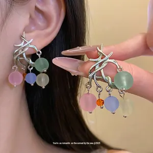 Orecchini geometrici in argento stile vacanza con nappe di perle di vetro colorate