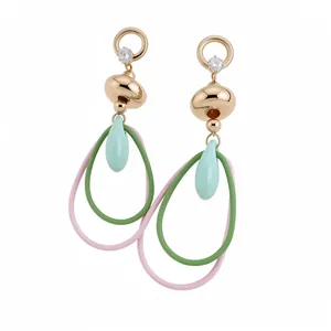 Élégantes boucles d'oreilles créoles colorées de style rétro avec éclats de zircon
