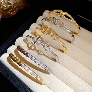 Ensemble de bracelets de luxe plaqués or 18 carats et argent avec oxydes de zirconium