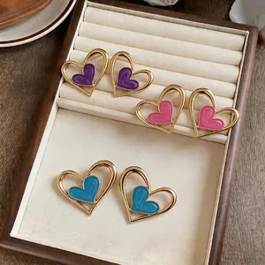 Elegantes pendientes de botón con forma de corazón de colores de estilo coreano
