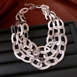 Collar vintage de tres capas con eslabones ovalados martillados en plata para mujer