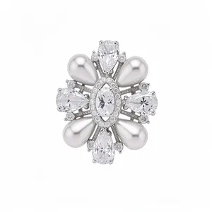 Elegante anello aperto placcato oro 14k con perle a goccia e pietre di zirconia lucide