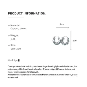 Orecchini a cerchio vintage in zircone con dimensioni di 2 cm e dettagli sul materiale