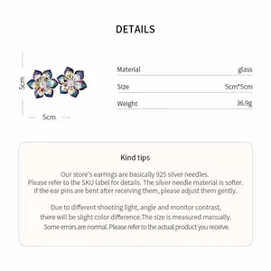Spécifications détaillées des boucles d'oreilles fleur en verre avec dimensions.