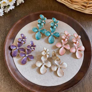 Elegant retro court style enamel flower earrings with sparkling rhinestone centers for women