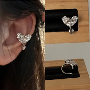 18K Gold Plated Zirconia Heart Cross Ear Clip For Women Non Pierced Ear Cuff Niche Fashion Commute Jewelry Single Piece