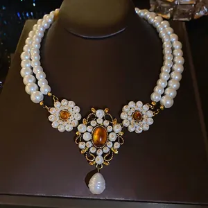 Vintage French Retro Palace Style Multi-Layer Artificial Pearl Necklace Gold Alloy Pendant Clavicle Chain Jewelry For Women