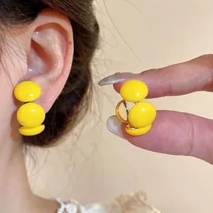 Boucles d'oreilles créoles en résine jaune vif pour femmes, bijoux de mode coréens