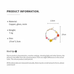 Dettagli del prodotto per bracciale di perline colorate con fiori in resina e vetro.
