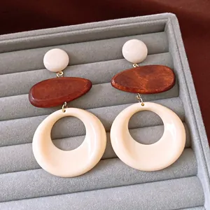 Orecchini Pendenti Vintage Etnici Geometrici Tondi in Legno e Resina Con Perno in Argento per Donna Gioielli
