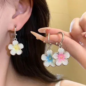 Eleganti Orecchini a Bottone a Forma di C con Pendente a Fiore in Smalto di Lega Con Perno in Argento Gioielli da Donna
