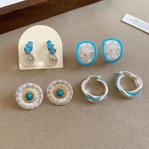 Vintage Italian Style Hollow Daisy Floral Stud Earrings For Women Copper Zirconia Oval Geometric Luxurious Jewelry Accessory Gift