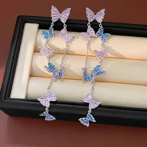 Lussuosi Orecchini a Nappina Lunga a Farfalla in Rame Con Zirconia Intarsiata e Perno in Argento Sterling 925 Gioielli Donna