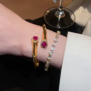 Elegante set bracciale a goccia placcato oro 18k e bracciale tennis di lusso in zirconi