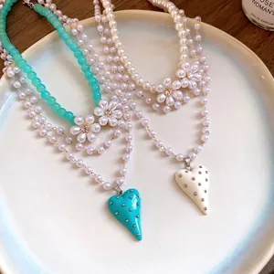 Vintage Multilayer Artificial Pearl Beaded Necklace Resin Heart Pendant Rhinestone Flower Clavicle Chain Jewelry For Women