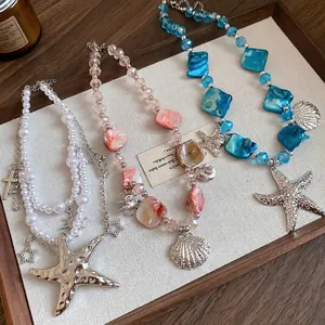 Halsketten im Sommer-Strandstil mit Glasperlen, Muschel- und Seestern-Anhängern