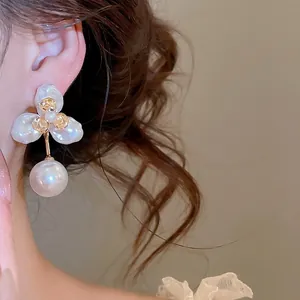 Elegant French retro 18k gold plated petal flower earrings with large pearl drop
