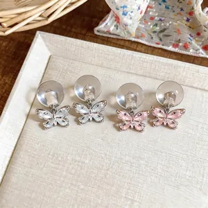 Elegante Zirkonia-Schmetterlings-Ohrstecker im koreanischen Stil mit Kugeldesign