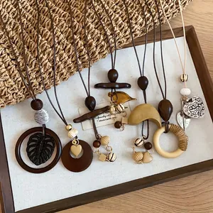Bohemian Retro Long Sweater Chain For Women Resin Wood Geometric Heart Pendant Necklace Vintage Ethnic Style Jewelry