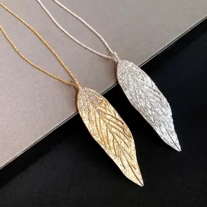 Elegant Alloy Leaf Pendant Necklace For Women Luxury Rhinestone Embellished Long Chain Fashion Jewelry Unique Style Gift