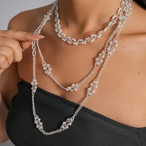 Collier à Double Couche en Perles Artificielles de Verre Avec Fermoir Magnétique Chaîne en Acier Inoxydable Ras de Cou Blanc Élégant pour Femme