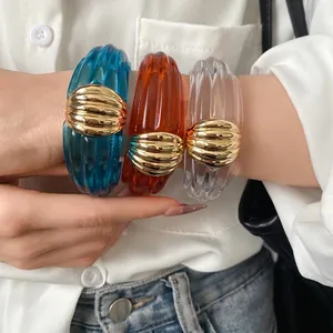 Europäisch-Amerikanisches Luxus Transparentes Harz Texturiertes Offenes Armband Vergoldetes Kupfer Muschel Muster Armreif Damen Schmuck