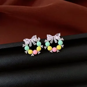 Boucles d'Oreilles Clous Doux Frais Macaron Multicolore Nœud Couronne Perle Artificielle Zirconia Tige en Argent Bijoux d'Été Élégants pour Femmes