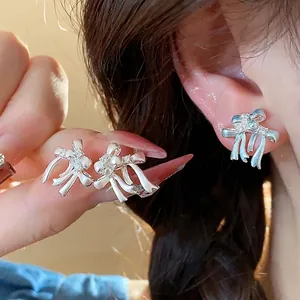Boucles d'Oreilles Clous Nœud Papillon Doux Coréen Avec Tige en Argent Sterling 925 Boucles d'Oreilles Nœud en Cuivre Incrusté pour Femme Bijoux