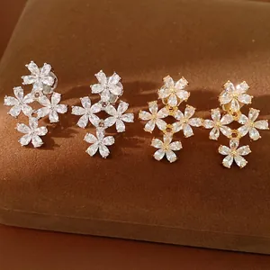 Exquisite Copper Zirconia Flower Ear Clips For Women 18K Gold Plated No Pierced Elegant Floral Earrings Lightweight Luxury Jewelry