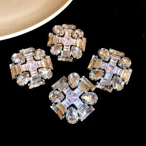 Exquisite sparkling zircon rhombus stud earrings with intricate diamond-cut details