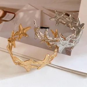 Minimalist Metal Starfish Open Bangle Fashion Simple Sea Star Cuff Bracelet Luxury Niche Design Star Hand Jewelry For Women Gift