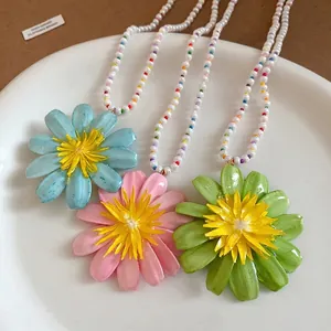 Handmade Glass Beaded Flower Pendant Necklace For Women Artificial Pearl Vacation Style Sweet Floral Clavicle Chain Jewelry