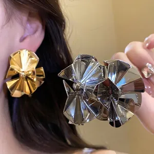 European Vintage Minimalist Geometric Folded Round Stud Earrings Gold Silver Electroplated Iron Jewelry For Women Fashion Gift