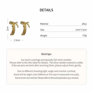 Detalles del producto para pendientes de lazo dorado con medidas y especificaciones