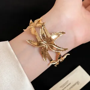 Brazalete Abierto de Esmalte de Estrella de Mar Vintage para Mujer Joyería de Pulsera Ajustable de Encaje de Estrella Dorada de Lujo Ligero Regalo