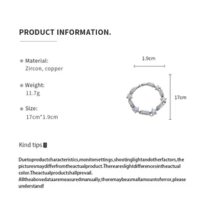 Détails du produit montrant les mesures et matériaux du bracelet fleur en zircon