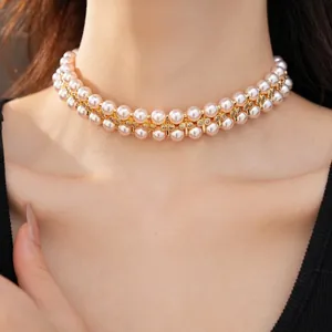 Elegantes 18K vergoldetes doppelreihiges Perlen-Choker mit Zirkonia-Akzenten für Damen.